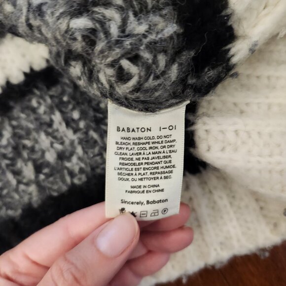 Aritzia Babaton women's striped long sleeve turtleneck sweater in size small - Picture 4 of 7